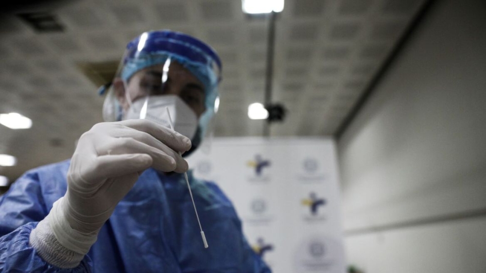 &Sigma;&epsilon; έ&xi;&alpha;&rho;&sigma;&eta; &omicron; &kappa;&omicron;&rho;&omega;&nu;&omicron;ϊό&sigmaf; &kappa;&iota; &alpha;&upsilon;&tau;ό &tau;&omicron; &kappa;&alpha;&lambda;&omicron;&kappa;&alpha;ί&rho;&iota;