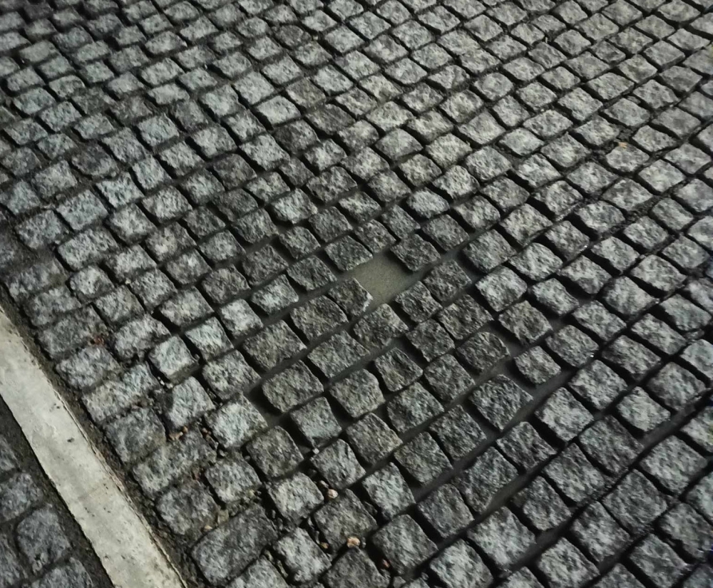 &Tau;&omicron;&upsilon;&sigmaf; &pi;&alpha;&rho;έ&sigma;&upsilon;&rho;&epsilon; (&tau;&omicron;&upsilon;&sigmaf; &kappa;&upsilon;&beta;ό&lambda;&iota;&theta;&omicron;&upsilon;&sigmaf;) &tau;&omicron; &laquo;&rho;έ&mu;&alpha;&raquo;, &delta;&epsilon;&nu; &epsilon;ί&nu;&alpha;&iota; &psi;έ&mu;&alpha;&hellip;