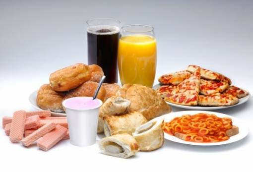 Άνοια: Τα υπερεπεξεργασμένα τρόφιμα δείχνουν να αυξάνουν τον κίνδυνο