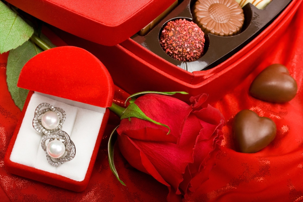 &Eta; &Sigma;&pi;ά&rho;&tau;&eta; έ&chi;&epsilon;&iota; &tau;&omicron;&upsilon;&sigmaf; &beta;&alpha;&lambda;&epsilon;&nu;&tau;ί&nu;&omicron;&upsilon;&sigmaf; &tau;&eta;&sigmaf; &kappa;&alpha;&iota; &omicron; έ&rho;&omega;&tau;&alpha;&sigmaf; &tau;&eta;&nu; &tau;&iota;&mu;&eta;&tau;&iota;&kappa;ή &tau;&omicron;&upsilon;! (VIDEO)