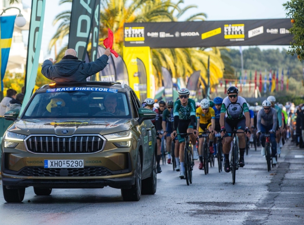 &Delta;&iota;&epsilon;&theta;&nu;ή &lambda;ά&mu;&psi;&eta; Tour de France &alpha;&pi;&omicron;&rho;&rho;ό&phi;&eta;&sigma;&epsilon; &eta; &Lambda;&alpha;&kappa;&omega;&nu;ί&alpha;