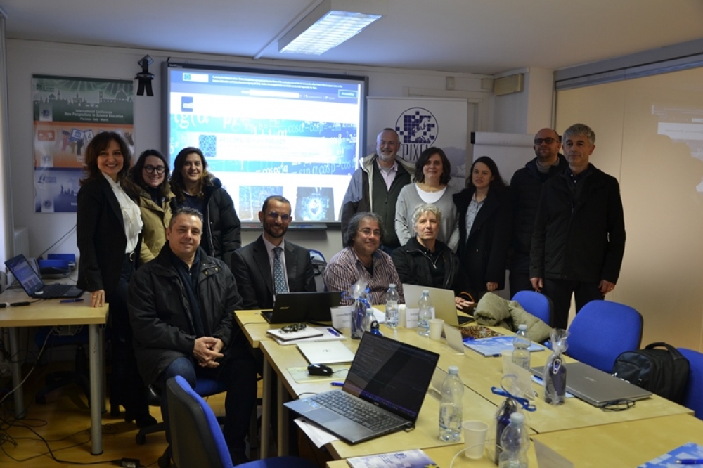 &Alpha;&lambda;&gamma;&omicron;&rho;ί&theta;&mu;&omicron;&upsilon;&sigmaf; &gamma;&iota;&alpha; &delta;&iota;&alpha;&delta;&iota;&kappa;&tau;&upsilon;&alpha;&kappa;ή &delta;&iota;&delta;&alpha;&sigma;&kappa;&alpha;&lambda;ί&alpha; &delta;&omicron;&kappa;&iota;&mu;ά&zeta;&omicron;&upsilon;&nu; 6 &epsilon;&upsilon;&rho;&omega;&pi;&alpha;ϊ&kappa;ά &pi;&alpha;&nu;&epsilon;&pi;&iota;&sigma;&tau;ή&mu;&iota;&alpha;