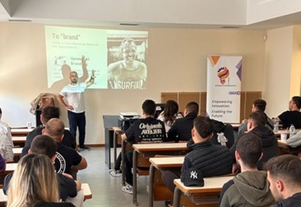 &Epsilon;&kappa;&pi;&alpha;&iota;&delta;&epsilon;&upsilon;&tau;&iota;&kappa;ό &epsilon;&rho;&gamma;&alpha;&sigma;&tau;ή&rho;&iota;&omicron; &epsilon;&pi;&iota;&chi;&epsilon;&iota;&rho;&eta;&mu;&alpha;&tau;&iota;&kappa;ό&tau;&eta;&tau;&alpha;&sigmaf; &pi;&rho;&alpha;&gamma;&mu;&alpha;&tau;&omicron;&pi;&omicron;&iota;ή&theta;&eta;&kappa;&epsilon; &sigma;&tau;&eta; &Sigma;&pi;ά&rho;&tau;&eta;