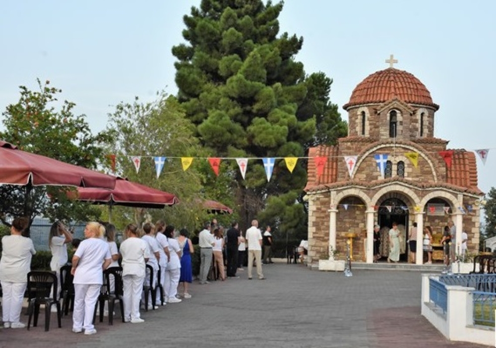 &Gamma;&iota;&omicron;&rho;&tau;ά&zeta;&epsilon;&iota; &tau;&omicron;&nu; Ά&gamma;&iota;&omicron; &Pi;&alpha;&nu;&tau;&epsilon;&lambda;&epsilon;ή&mu;&omicron;&nu;&alpha;  &tau;&omicron; Ά&sigma;&upsilon;&lambda;&omicron; &Alpha;&nu;&iota;ά&tau;&omega;&nu; &Sigma;&pi;ά&rho;&tau;&eta;&sigmaf;