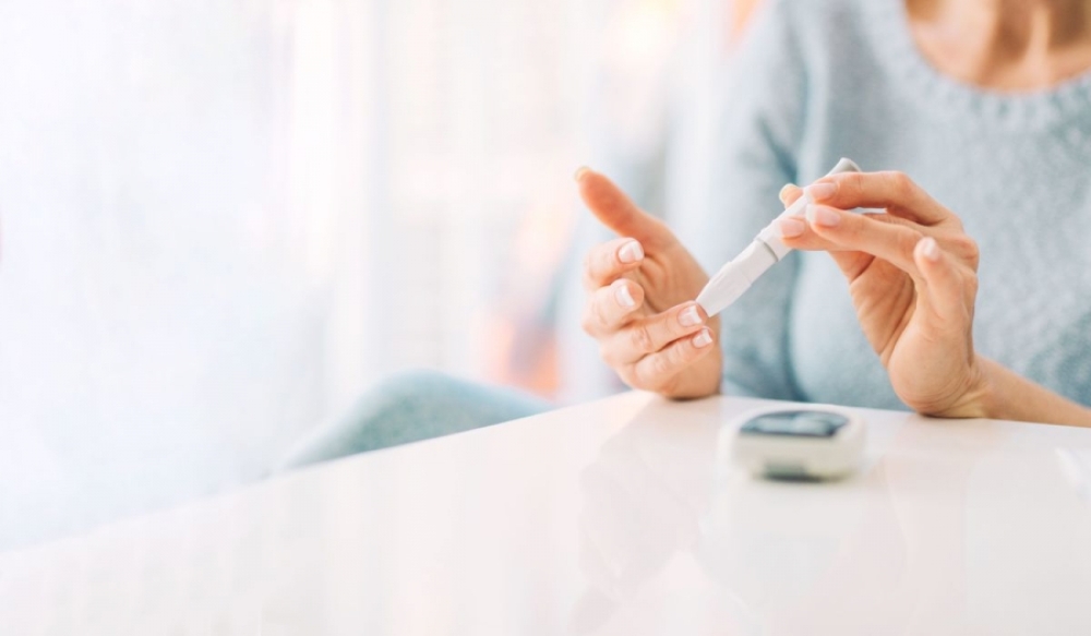 &Epsilon;&kappa;&alpha;&tau;&omicron;&mu;&mu;ύ&rho;&iota;&alpha; ά&nu;&theta;&rho;&omega;&pi;&omicron;&iota; &pi;ά&sigma;&chi;&omicron;&upsilon;&nu; &alpha;&pi;ό &delta;&iota;&alpha;&beta;ή&tau;&eta; &chi;&omega;&rho;ί&sigmaf; &nu;&alpha; &tau;&omicron; &gamma;&nu;&omega;&rho;ί&zeta;&omicron;&upsilon;&nu;