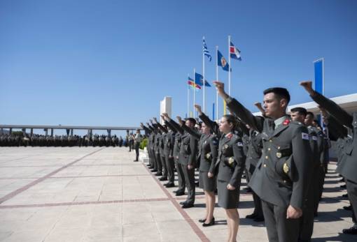Στρατιωτικές σχολές: Σαρωτικές αλλαγές για την προσέλκυση υποψηφίων