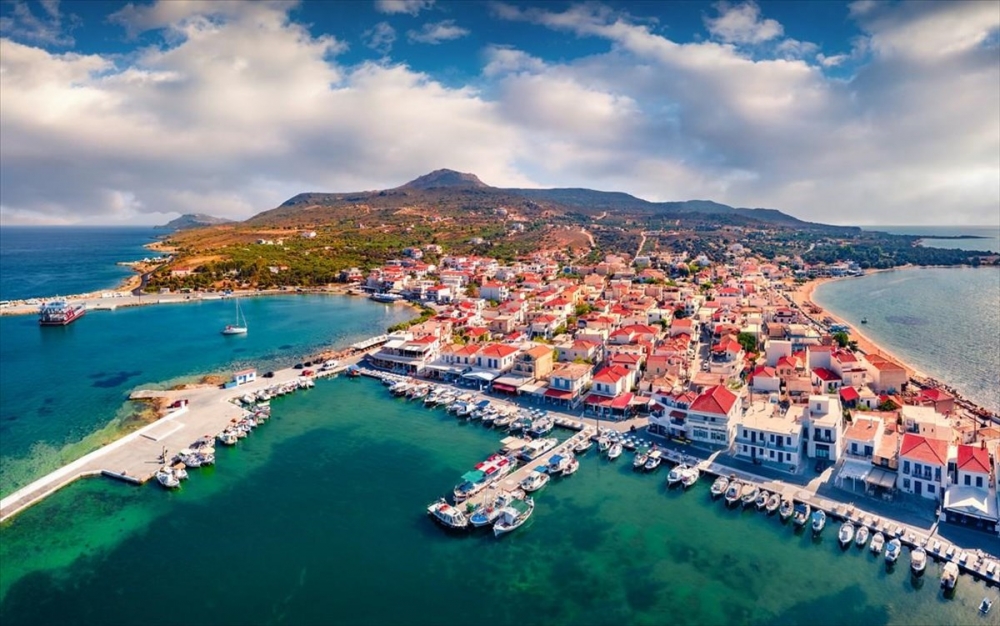 &Eta; &Epsilon;&lambda;&alpha;&phi;ό&nu;&eta;&sigma;&omicron;&sigmaf; &sigma;&tau;&omicron; &tau;&omicron;&upsilon;&rho;&iota;&sigma;&tau;&iota;&kappa;ό &epsilon;&pi;ί&kappa;&epsilon;&nu;&tau;&rho;&omicron;