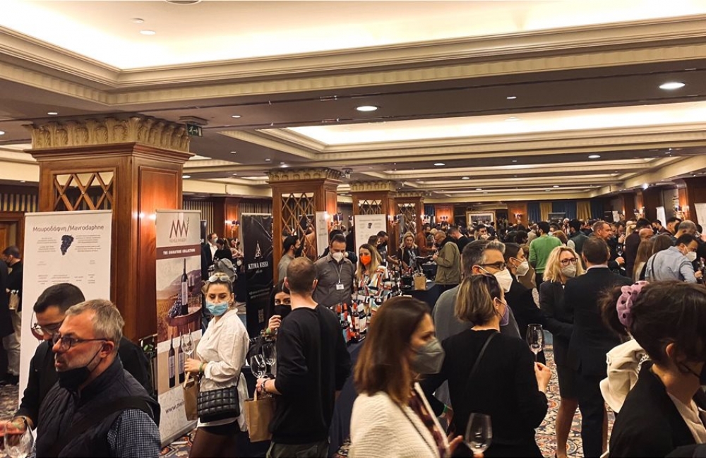 &Omicron;&iota; &alpha;&mu;&pi;&epsilon;&lambda;ώ&nu;&epsilon;&sigmaf; &tau;&eta;&sigmaf; &Pi;&epsilon;&lambda;&omicron;&pi;&omicron;&nu;&nu;ή&sigma;&omicron;&upsilon; &kappa;&alpha;&tau;έ&pi;&lambda;&eta;&xi;&alpha;&nu; &tau;&omicron; &alpha;&theta;&eta;&nu;&alpha;ϊ&kappa;ό &kappa;&omicron;&iota;&nu;ό