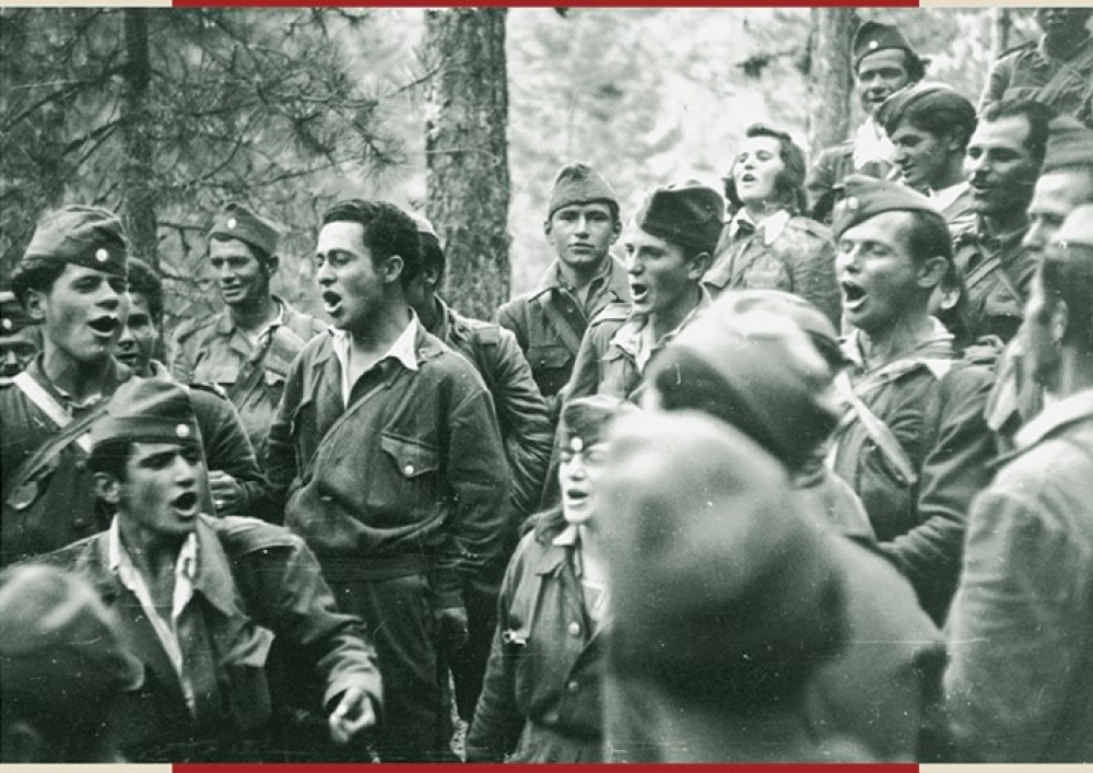 &Nu;έ&alpha; &kappa;&upsilon;&kappa;&lambda;&omicron;&phi;&omicron;&rho;ί&alpha; &alpha;&pi;ό &tau;&iota;&sigmaf; &Epsilon;&kappa;&delta;ό&sigma;&epsilon;&iota;&sigmaf; &Iota;&delta;&iota;&omicron;&mu;&omicron;&rho;&phi;ή: &Omicron;&iota; &alpha;&nu;&alpha;&mu;&nu;ή&sigma;&epsilon;&iota;&sigmaf; &tau;&omicron;&upsilon; &Theta;&alpha;&nu;ά&sigma;&eta; &Kappa;&lambda;&alpha;&delta;&omicron;ύ&chi;&omicron;&upsilon; &alpha;&pi;ό &tau;&iota;&sigmaf; &mu;ά&chi;&epsilon;&sigmaf; &tau;&omicron;&upsilon; &Delta;&eta;&mu;&omicron;&kappa;&rho;&alpha;&tau;&iota;&kappa;&omicron;ύ &Sigma;&tau;&rho;&alpha;&tau;&omicron;ύ
