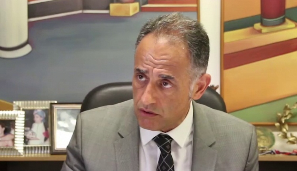 &Pi;&lambda;&epsilon;&iota;ώ&tau;&alpha;&sigmaf;: &laquo;&Epsilon;&pi;&iota;&tau;&alpha;&kappa;&tau;&iota;&kappa;ή &alpha;&nu;ά&gamma;&kappa;&eta; &gamma;&iota;&alpha; &mu;έ&tau;&rho;&alpha; &alpha;&sigma;&phi;&alpha;&lambda;&epsilon;ί&alpha;&sigmaf; &sigma;&tau;&alpha; &delta;&iota;&kappa;&alpha;&sigma;&tau;ή&rho;&iota;&alpha;&raquo; (VIDEO)