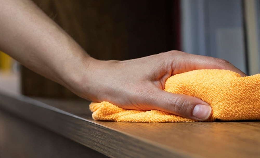 &Sigma;&kappa;ό&nu;&eta;: &Tau;&omicron; &upsilon;&lambda;&iota;&kappa;ό &pi;&omicron;&upsilon; έ&chi;&epsilon;&iota;&sigmaf; &sigma;&tau;&omicron; &sigma;&pi;ί&tau;&iota; &kappa;&alpha;&iota; &alpha;&nu;&tau;&iota;&kappa;&alpha;&theta;&iota;&sigma;&tau;ά ά&nu;&epsilon;&tau;&alpha; &tau;&omicron; &upsilon;&gamma;&rho;ό &kappa;&alpha;&theta;&alpha;&rho;&iota;&sigma;&tau;&iota;&kappa;ό