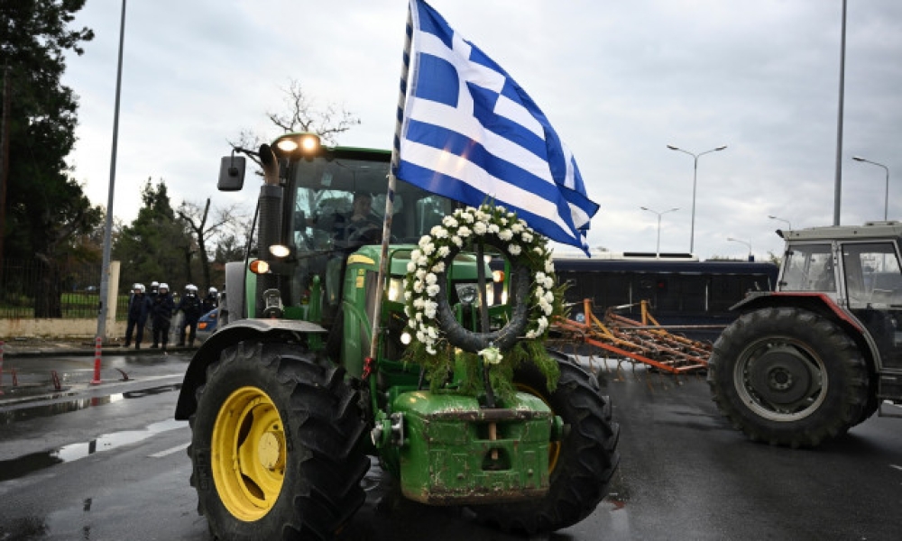 &Kappa;&lambda;&iota;&mu;&alpha;&kappa;ώ&nu;&epsilon;&tau;&alpha;&iota; &eta; &alpha;&nu;&eta;&sigma;&upsilon;&chi;ί&alpha; &sigma;&epsilon; &tau;&omicron;&upsilon;&rho;&iota;&sigma;&mu;ό &kappa;&alpha;&iota; &epsilon;&mu;&pi;ό&rho;&iota;&omicron; &lambda;ό&gamma;&omega; &tau;&omicron;&upsilon; &pi;&alpha;&rho;&alpha;&tau;&epsilon;&tau;&alpha;&mu;έ&nu;&omicron;&upsilon; &alpha;&delta;&iota;&epsilon;&xi;ό&delta;&omicron;&upsilon; &sigma;&tau;&alpha; &mu;&pi;&lambda;ό&kappa;&alpha;