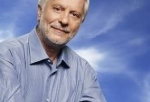 Πέτρος Τατούλης: «Τον άδολο και ακομμάτιστο πατριωτισμό υπηρετώ σήμερα με την υποψηφιότητά μου»