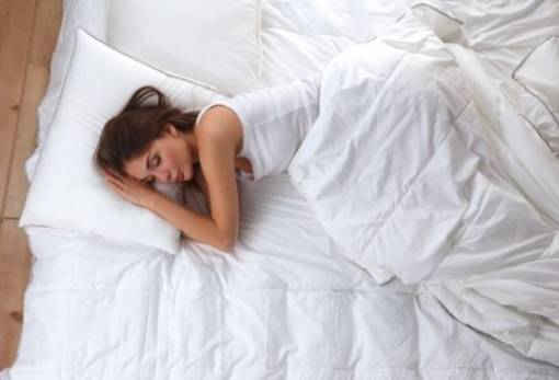 Αϋπνία: 9 τρόποι που η έλλειψη ύπνου απειλεί την υγεία σου