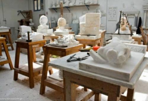 «Βουτιά» στην τέχνη  με τους «Ομοίους» της Μάνης