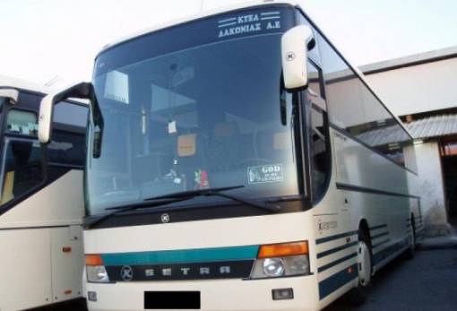 Τουριστικά μπάνερ στα ΚΤΕΛ της Πελοποννήσου