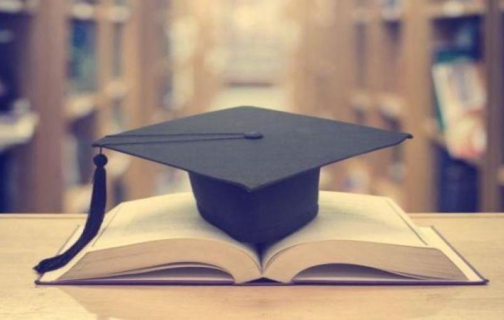 35 &theta;έ&sigma;&epsilon;&iota;&sigmaf; &sigma;&tau;&omicron; &Pi;&Mu;&Sigma; &laquo;&Alpha;&rho;&chi;&alpha;ί&alpha; &kappa;&alpha;&iota; &Nu;έ&alpha; &Epsilon;&lambda;&lambda;&eta;&nu;&iota;&kappa;ή &Phi;&iota;&lambda;&omicron;&lambda;&omicron;&gamma;ί&alpha;&raquo; &mu;&epsilon; έ&mu;&phi;&alpha;&sigma;&eta; &sigma;&tau;&eta; &Nu;έ&alpha; &Epsilon;&lambda;&lambda;&eta;&nu;&iota;&kappa;ή &Gamma;&lambda;ώ&sigma;&sigma;&alpha; &kappa;&alpha;&iota; &Phi;&iota;&lambda;&omicron;&lambda;&omicron;&gamma;ί&alpha;