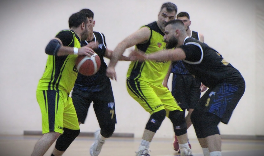 &Alpha;1΄ &Epsilon;&Kappa;&Alpha;&Sigma;&Kappa;&Epsilon;&Nu;&Omicron;&Pi;: &Pi;ή&rho;&epsilon; &tau;&omicron; &tau;&omicron;&pi;&iota;&kappa;ό &nu;&tau;έ&rho;&mu;&pi;&iota;  &omicron; &Lambda;ά&kappa;&omega;&nu;&alpha;&sigmaf; &kappa;ό&nu;&tau;&rho;&alpha; &sigma;&tau;&omicron;&nu; &Sigma;&pi;&alpha;&rho;&tau;&iota;&alpha;&tau;&iota;&kappa;ό