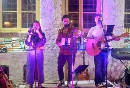 Όλη η Σπάρτη ένα τραγούδι για την Τριανταφυλλένια