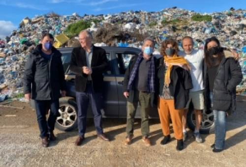 Αγαπά τον άνθρωπο και το περιβάλλον και το δείχνει στην πράξη