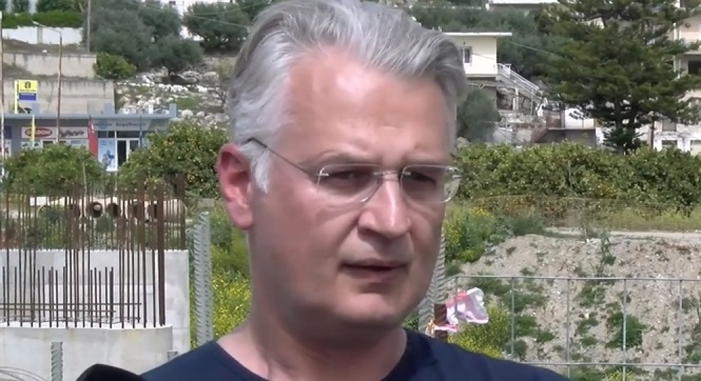 &Tau;&omicron;&nu; &sigma;&chi;&epsilon;&delta;&iota;&alpha;&sigma;&mu;ό &gamma;&iota;&alpha; &tau;&eta; &Lambda;&alpha;&kappa;&omega;&nu;ί&alpha; &xi;&epsilon;&delta;ί&pi;&lambda;&omega;&sigma;&epsilon; &omicron; &Delta;. &Pi;&tau;&omega;&chi;ό&sigmaf;