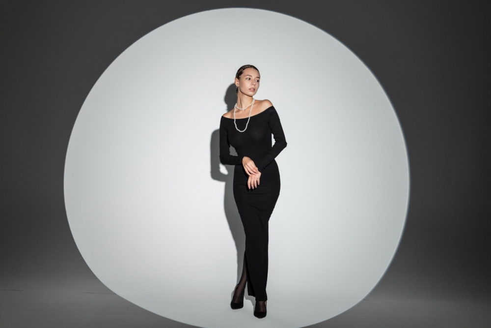 Main character energy: 4 &zeta;ώ&delta;&iota;&alpha; &pi;&omicron;&upsilon; &zeta;&omicron;&upsilon;&nu; &sigma;&alpha;&nu; &nu;&alpha; &pi;&rho;&omega;&tau;&alpha;&gamma;&omega;&nu;&iota;&sigma;&tau;&omicron;ύ&nu; &sigma;&epsilon; &tau;&alpha;&iota;&nu;ί&alpha;