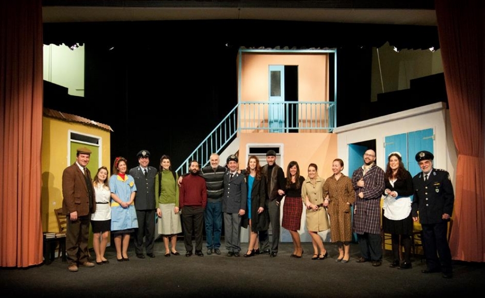 &Tau;&eta; &sigma;ά&tau;&iota;&rho;&alpha; &laquo;&Omicron; &Mu;ί&delta;&alpha;&sigmaf; &epsilon;ί&chi;&epsilon; &alpha;&upsilon;&tau;&iota;ά &gamma;&alpha;ϊ&delta;ά&rho;&omicron;&upsilon;&raquo; &alpha;&nu;&epsilon;&beta;ά&zeta;&epsilon;&iota; &eta; &Epsilon;&Theta;&Omicron;&Lambda;!