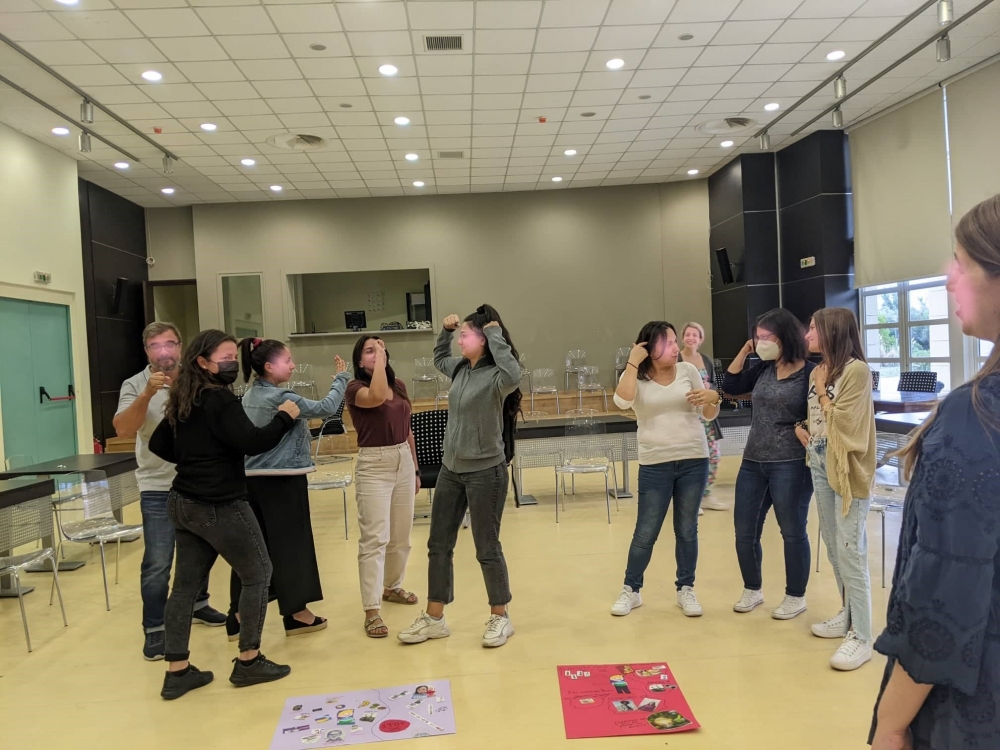 &Epsilon;&kappa;&pi;&alpha;&iota;&delta;&epsilon;&upsilon;&tau;&iota;&kappa;ά &sigma;&epsilon;&mu;&iota;&nu;ά&rho;&iota;&alpha; &omicron;&rho;&gamma;ά&nu;&omega;&sigma;&epsilon; &omicron; &laquo;&Delta;ί&alpha;&upsilon;&lambda;&omicron;&sigmaf;&raquo; &tau;&omicron;&nu; &Sigma;&epsilon;&pi;&tau;έ&mu;&beta;&rho;&iota;&omicron;