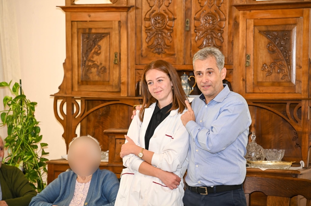 &Mu;&iota;&alpha; &zeta;&epsilon;&sigma;&tau;ή &gamma;&iota;&omicron;&rho;&tau;ή &alpha;&gamma;ά&pi;&eta;&sigmaf; &kappa;&alpha;&iota; &pi;&rho;&omicron;&sigma;&phi;&omicron;&rho;ά&sigmaf; &sigma;&tau;&omicron; &Gamma;&eta;&rho;&omicron;&kappa;&omicron;&mu;&epsilon;ί&omicron; &Sigma;&pi;ά&rho;&tau;&eta;&sigmaf;