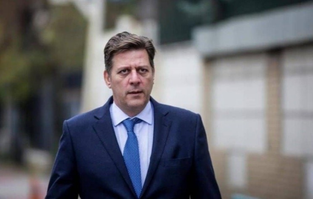 &laquo;&Sigma;&pi;ά&epsilon;&iota;&raquo; &eta; &pi;&alpha;&rho;ά&delta;&omicron;&sigma;&eta; &sigma;&chi;&epsilon;&delta;ό&nu; 2 &alpha;&iota;ώ&nu;&omega;&nu; &tau;&eta;&sigmaf; &omicron;&iota;&kappa;&omicron;&gamma;έ&nu;&epsilon;&iota;&alpha;&sigmaf; &Beta;&alpha;&rho;&beta;&iota;&tau;&sigma;&iota;ώ&tau;&eta;