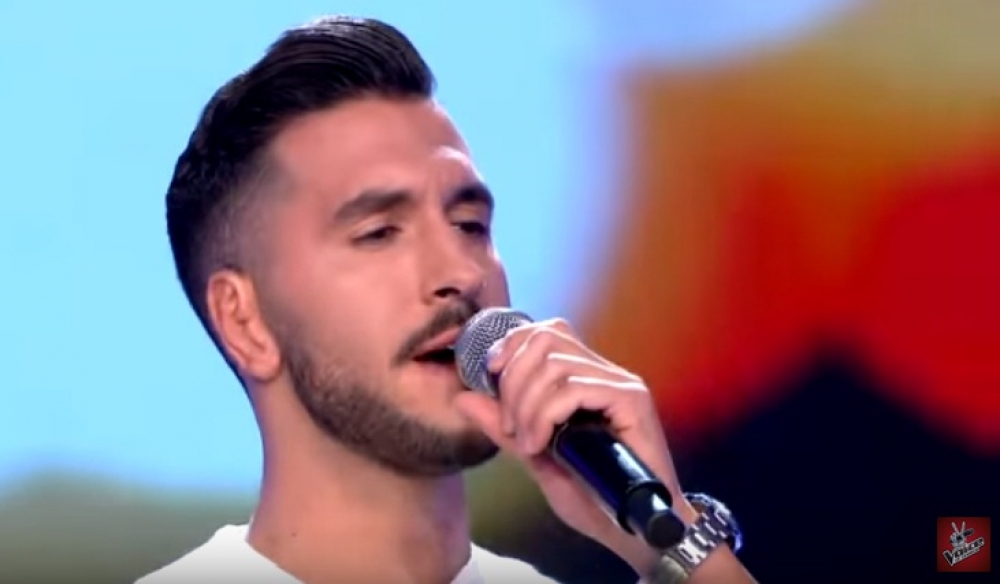 &Omicron; &Lambda;ά&kappa;&omega;&nu;&alpha;&sigmaf; &Gamma;&iota;ά&nu;&nu;&eta;&sigmaf; &Alpha;&lambda;&epsilon;&xi;ά&kappa;&eta;&sigmaf; &sigma;&tau;&eta;&nu; &epsilon;&pi;ό&mu;&epsilon;&nu;&eta; &phi;ά&sigma;&eta; &tau;&omicron;&upsilon; &laquo;The Voice&raquo;! (VIDEO)