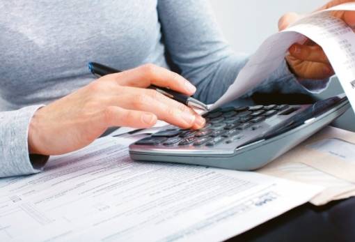 Μειώσεις φόρων για τη μεσαία τάξη