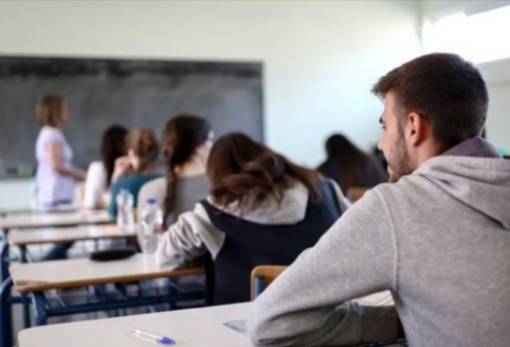 Νέο μάθημα Οικονομίας στην Α΄ Λυκείου ανακοίνωσε ο Πιερρακάκης