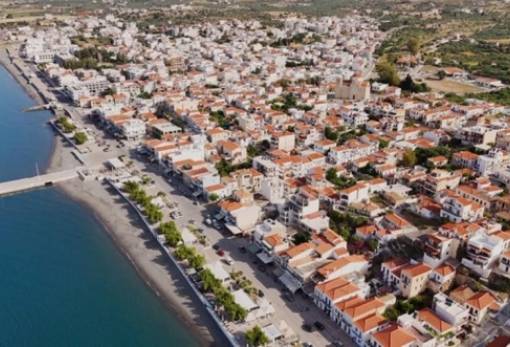 «Περίπατος Βιβλίου» μετά παραμυθιού στον πεζόδρομο της Νεάπολης