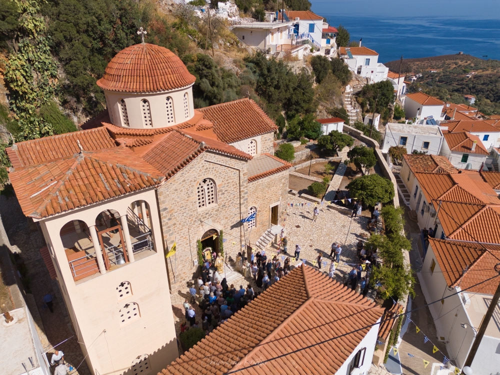 &Tau;&alpha; &Beta;&epsilon;&lambda;&alpha;&nu;ί&delta;&iota;&alpha; &tau;ί&mu;&eta;&sigma;&alpha;&nu; &tau;&eta;&nu; &pi;&omicron;&lambda;&iota;&omicron;ύ&chi;&omicron; &tau;&omicron;&upsilon;&sigmaf;  &Pi;&alpha;&nu;&alpha;&gamma;ί&alpha; &Mu;&upsilon;&rho;&tau;&iota;&delta;&iota;ώ&tau;&iota;&sigma;&sigma;&alpha;