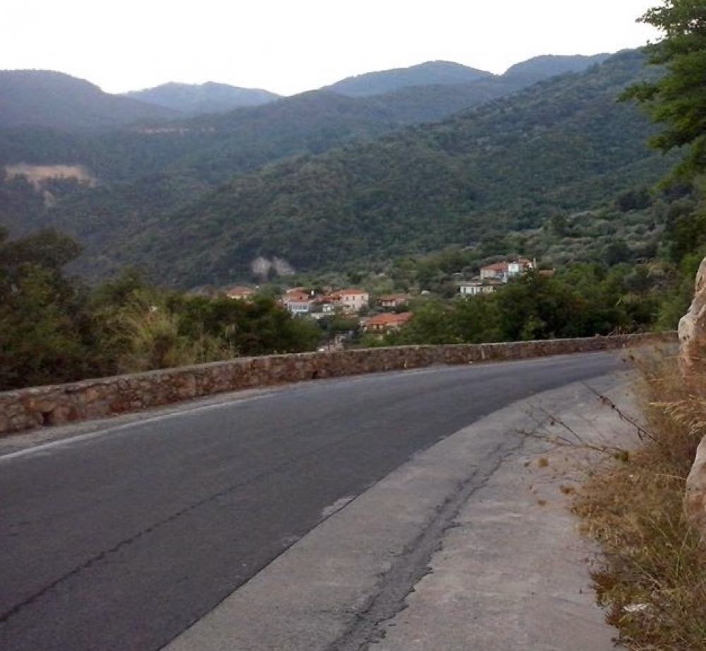 &Omicron; &delta;&rho;ό&mu;&omicron;&sigmaf; &Gamma;&epsilon;&omega;&rho;&gamma;ί&tau;&sigma;&iota;-&Kappa;&alpha;&lambda;&alpha;&mu;ά&tau;&alpha; &epsilon;&kappa;&pi;έ&mu;&pi;&epsilon;&iota; SOS