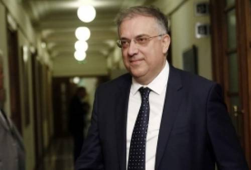 Επιστροφή του Μανιάτη Τάκη Θεοδωρικάκου στο κυβερνητικό σχήμα