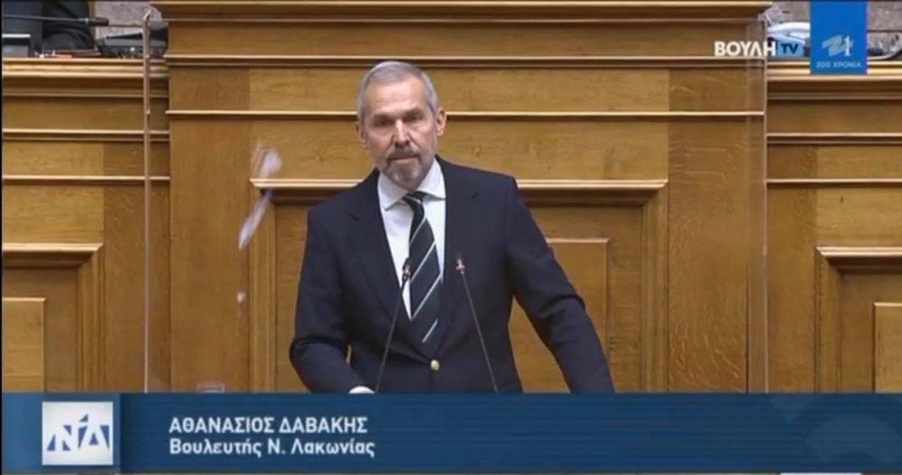 &Theta;. &Delta;&alpha;&beta;ά&kappa;&eta;&sigmaf;: &laquo;&Iota;&sigma;&tau;&omicron;&rho;&iota;&kappa;ή &eta; &epsilon;&pi;έ&kappa;&tau;&alpha;&sigma;&eta; &tau;&omega;&nu; &delta;&upsilon;&tau;&iota;&kappa;ώ&nu; &chi;&omega;&rho;&iota;&kappa;ώ&nu; &mu;&alpha;&sigmaf; &upsilon;&delta;ά&tau;&omega;&nu; &sigma;&tau;&alpha; 12 &nu;&alpha;&upsilon;&tau;&iota;&kappa;ά &mu;ί&lambda;&iota;&alpha;&raquo;