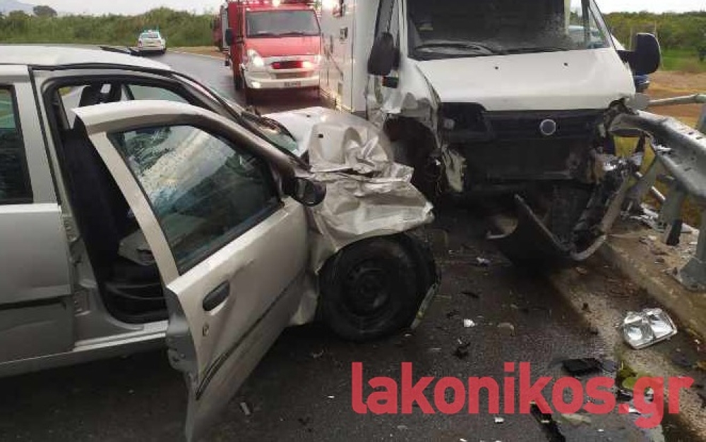 &Tau;&rho;&alpha;&kappa;ά&rho;&iota;&sigma;&mu;&alpha; &sigma;&tau;&eta;&nu; &laquo;&kappa;&alpha;&rho;&mu;&alpha;&nu;&iota;ό&lambda;&alpha;&raquo; &tau;&omicron;&upsilon; &Beta;&alpha;&sigma;&iota;&lambda;&omicron;&pi;&omicron;&tau;ά&mu;&omicron;&upsilon; &sigma;&tau;&eta; &Sigma;&kappa;ά&lambda;&alpha; (&Phi;&Omega;&Tau;&Omicron;)