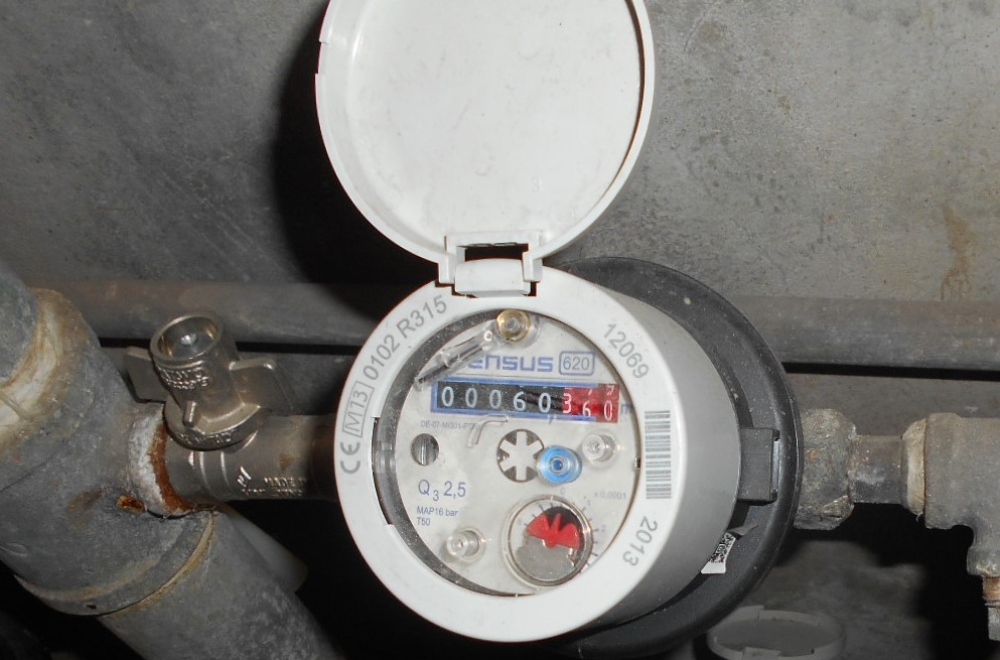 &Epsilon;&pi;&iota;&epsilon;ί&kappa;&epsilon;&iota;&alpha; &tau;έ&lambda;&omicron;&sigmaf; &gamma;&iota;&alpha; &laquo;&kappa;ό&kappa;&kappa;&iota;&nu;&epsilon;&sigmaf;&raquo; &omicron;&phi;&epsilon;&iota;&lambda;έ&sigmaf; &sigma;&tau;&eta; &Delta;&Epsilon;&Upsilon;&Alpha; &Alpha;&nu;. &Mu;ά&nu;&eta;&sigmaf;