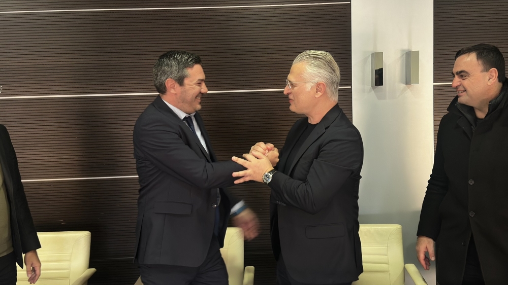 &Alpha;&sigma;&phi;&alpha;&lambda;&epsilon;ί&sigmaf; &delta;&rho;ό&mu;&omicron;&iota; &mu;έ&sigma;&alpha; &alpha;&pi;ό &omicron;&delta;&omicron;ύ&sigmaf; &kappa;&alpha;&lambda;ή&sigmaf; &sigma;&upsilon;&nu;&epsilon;&rho;&gamma;&alpha;&sigma;ί&alpha;&sigmaf;