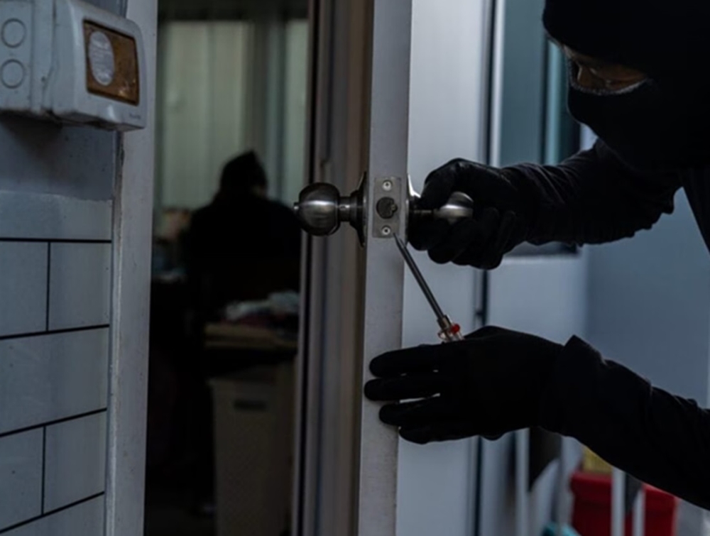 &Mu;&pi;&lambda;ό&kappa;&omicron; &sigma;&epsilon; &nu;&upsilon;&chi;&tau;&epsilon;&rho;&iota;&nu;&omicron;ύ&sigmaf; &epsilon;&iota;&sigma;&beta;&omicron;&lambda;&epsilon;ί&sigmaf; &pi;&omicron;&upsilon; &laquo;&theta;έ&rho;&iota;&zeta;&alpha;&nu;&raquo; &chi;&omega;&rho;&iota;ά &kappa;&alpha;&iota; &Sigma;&pi;ά&rho;&tau;&eta;