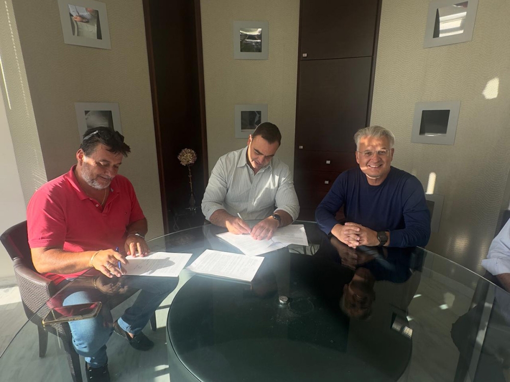 Έ&rho;&gamma;&omicron; 500 &chi;&iota;&lambda;. &epsilon;&upsilon;&rho;ώ &gamma;&iota;&alpha; &tau;&eta; &beta;&epsilon;&lambda;&tau;ί&omega;&sigma;&eta; &beta;&alpha;&sigma;&iota;&kappa;ώ&nu; &omicron;&delta;&iota;&kappa;ώ&nu; &alpha;&xi;ό&nu;&omega;&nu; &tau;&eta;&sigmaf; &Lambda;&alpha;&kappa;&omega;&nu;ί&alpha;&sigmaf;