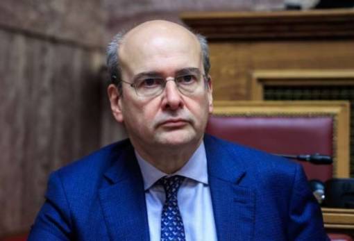 «Φρένο» Χατζηδάκη για επιστροφή 13ου και 14ου μισθού στο δημόσιο