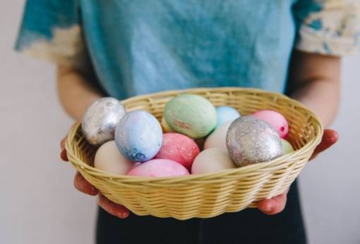 Πώς να βράσεις αυγά χωρίς να σπάσουν ή να ραγίσουν;