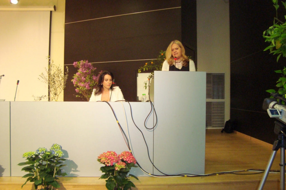 &Eta; &sigma;ύ&nu;&delta;&epsilon;&sigma;&eta; &pi;&epsilon;&rho;&iota;&phi;&epsilon;&rho;&epsilon;&iota;&alpha;&kappa;ή&sigmaf; &pi;&omicron;&lambda;&iota;&tau;&iota;&kappa;ή&sigmaf;, &tau;&omicron;&upsilon;&rho;&iota;&sigma;&mu;&omicron;ύ &amp; &Mu;&Mu;&Epsilon; (VIDEO-&Phi;&Omega;&Tau;&Omicron;)