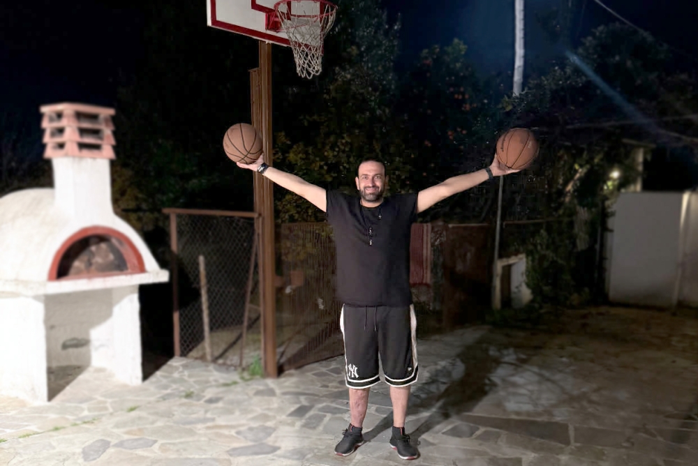 &Alpha;&gamma;&omega;&nu;ί&sigma;&tau;&eta;&kappa;&epsilon; &kappa;&alpha;&iota; &epsilon;&pi;έ&sigma;&tau;&rho;&epsilon;&psi;&epsilon; &delta;&upsilon;&nu;&alpha;&tau;ό&sigmaf; &mu;&epsilon;&tau;ά &alpha;&pi;ό &sigma;&omicron;&beta;&alpha;&rho;ό &tau;&rho;&omicron;&chi;&alpha;ί&omicron; &omicron; &Gamma;. &Tau;&omicron;&rho;&nu;ά&rho;&eta;&sigmaf;