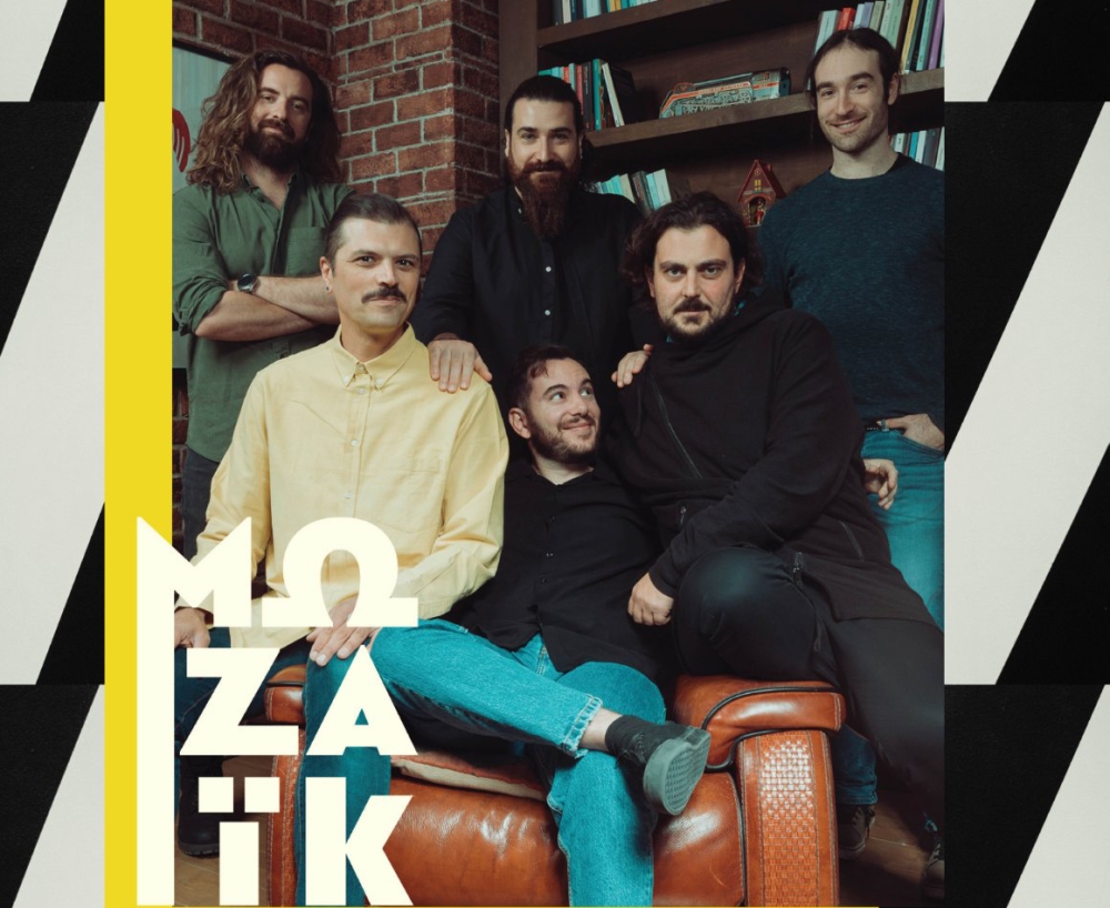 &Omicron;&iota; &Mu;&Omega;&Zeta;&Alpha;Ϊ&Kappa; &xi;&alpha;&nu;ά &sigma;&tau;&omicron; RETRO MUSIC BAR &sigma;&tau;&eta; &Sigma;&pi;ά&rho;&tau;&eta;