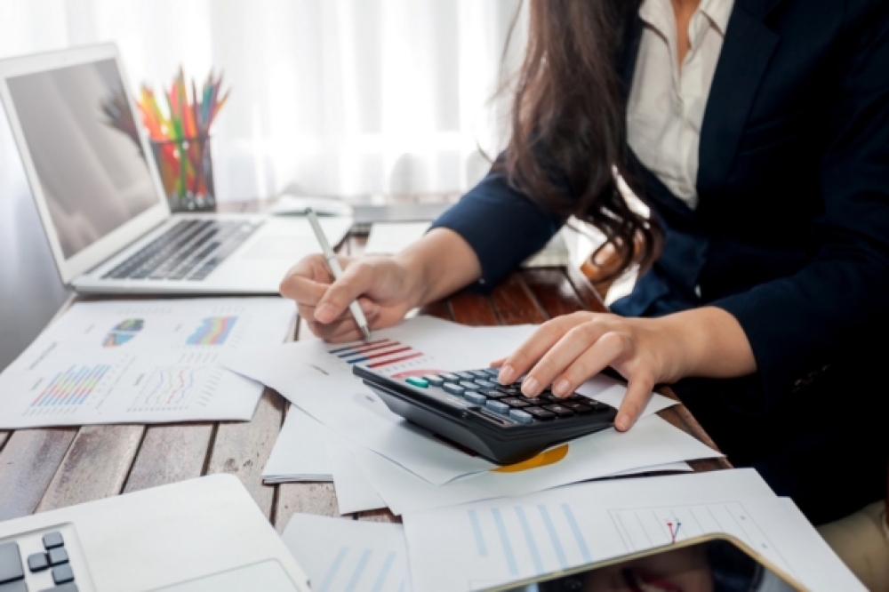 &Phi;&omicron;&rho;&omicron;&lambda;&omicron;&gamma;&iota;&kappa;έ&sigmaf; &delta;&eta;&lambda;ώ&sigma;&epsilon;&iota;&sigmaf;: &Omicron;&iota; &nu;έ&omicron;&iota; &kappa;&omega;&delta;&iota;&kappa;&omicron;ί &tau;&omicron;&upsilon; &Epsilon;1 &kappa;&alpha;&iota; &tau;&alpha; &kappa;&lambda;&epsilon;&iota;&delta;&iota;ά &gamma;&iota;&alpha; &ldquo;&kappa;&omicron;ύ&rho;&epsilon;&mu;&alpha;&rdquo; &sigma;&tau;&alpha; &tau;&epsilon;&kappa;&mu;ή&rho;&iota;&alpha;