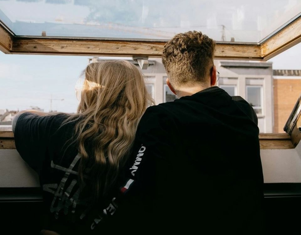 &laquo;&Pi;ά&nu;&tau;&alpha;&raquo; &kappa;&alpha;&iota; &laquo;&Pi;&omicron;&tau;έ&raquo;: &Omicron;&iota; &lambda;έ&xi;&epsilon;&iota;&sigmaf; &pi;&omicron;&upsilon; &sigma;&pi;ά&nu;&epsilon; &tau;&eta; &sigma;&chi;έ&sigma;&eta; &sigma;&omicron;&upsilon;